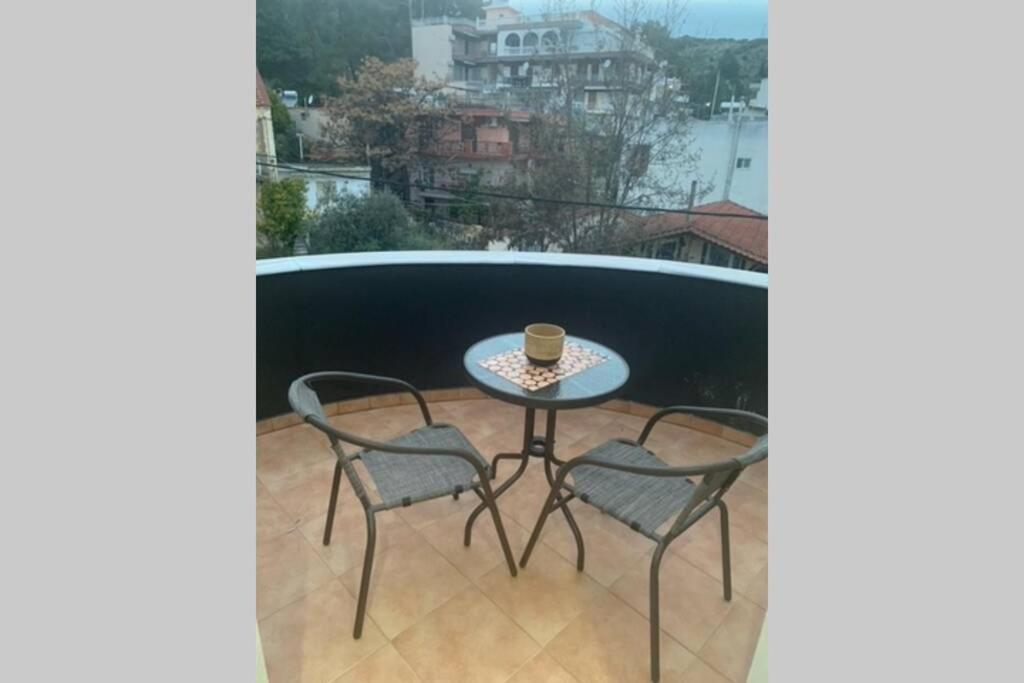 Aretoysa Center Luxury Suites 2 Néa Péramos Exteriér fotografie